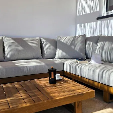 Вилла Utopia, *