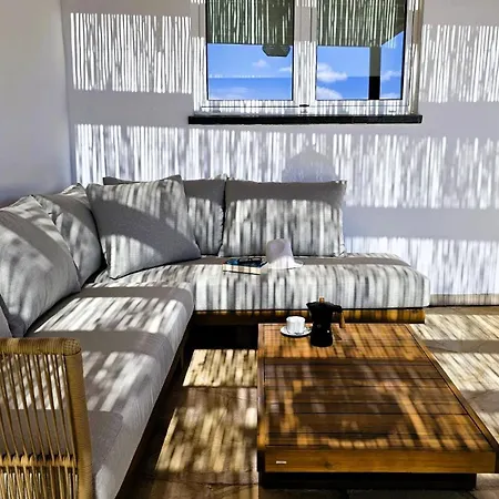 Villa Utopia Lajares