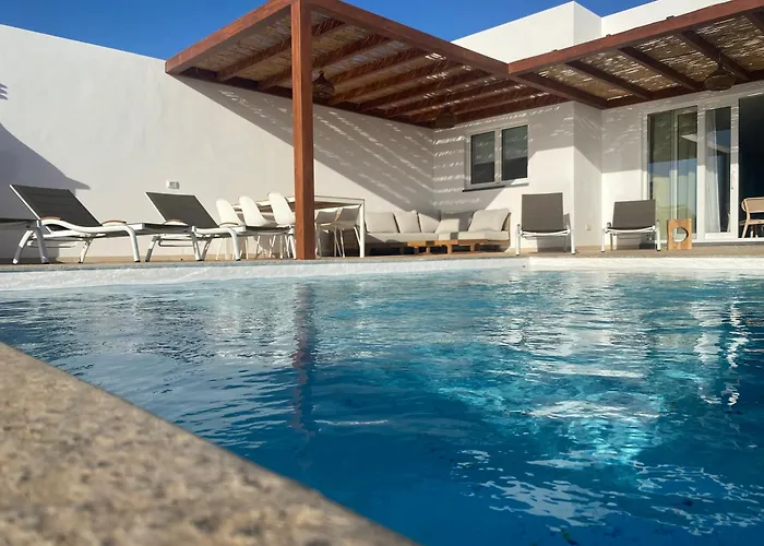 别墅 Utopia, 拉哈雷斯