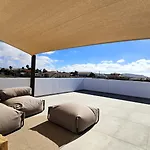 Utopia, Lajares