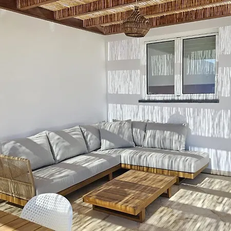Villa Utopia,