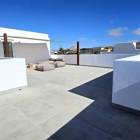 Villa Utopia, *